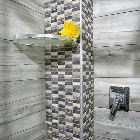 Couette-café Ellenica 3*